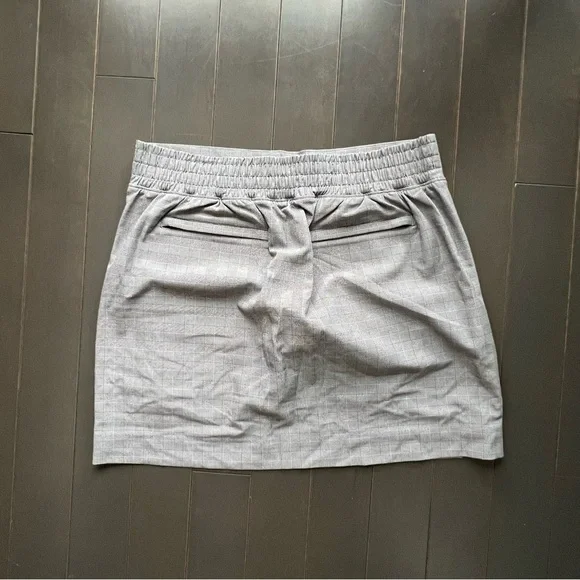 Athleta - Skirt with Shorts Underneath Plaid Soho Skort - Picture 3 of 3